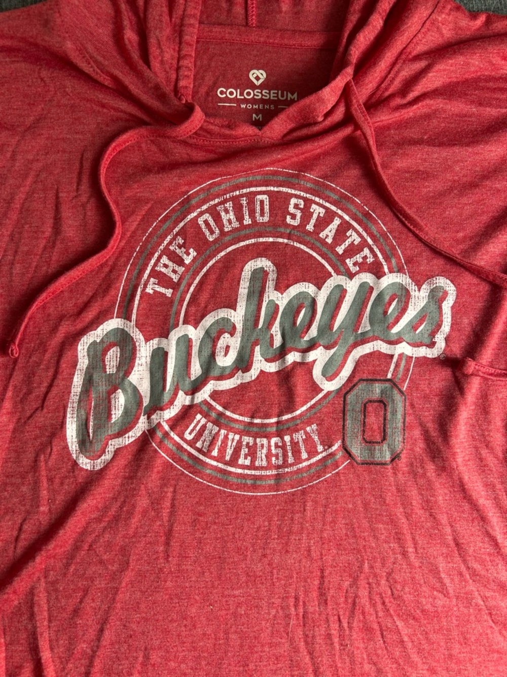 Colosseum Women's Red Cropped Ohio State Buckeyes Pullover Hoodie Tee